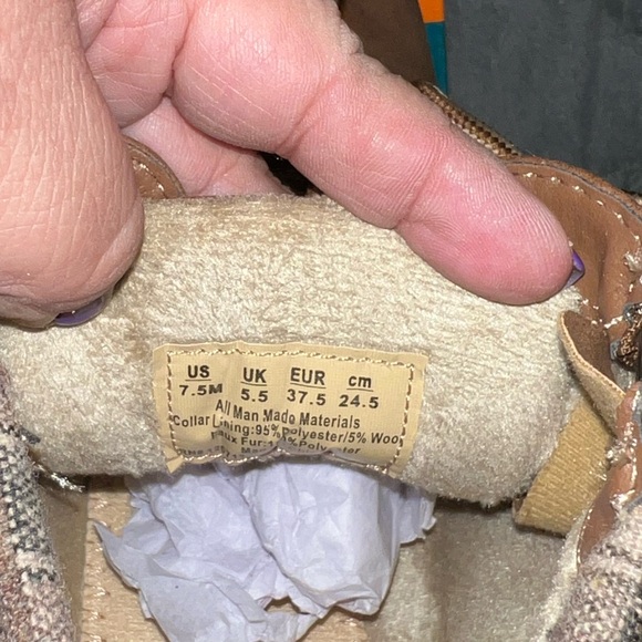 Fall boot - Picture 5 of 6